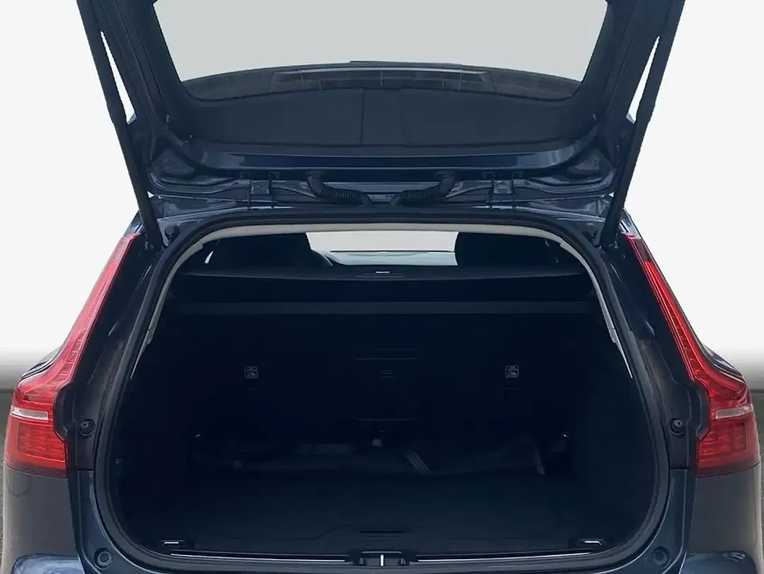 Volvo V60 B4 Plus Dark - Thumbnail 8