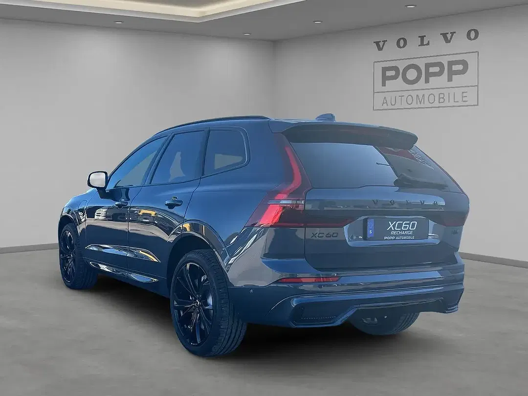 Volvo XC60 T8 AWD Plus Black Edition - Thumbnail 12