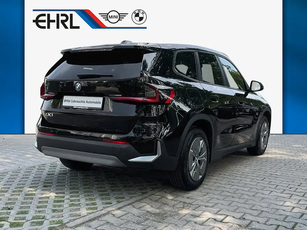 BMW iX1 xDrive - Thumbnail 5