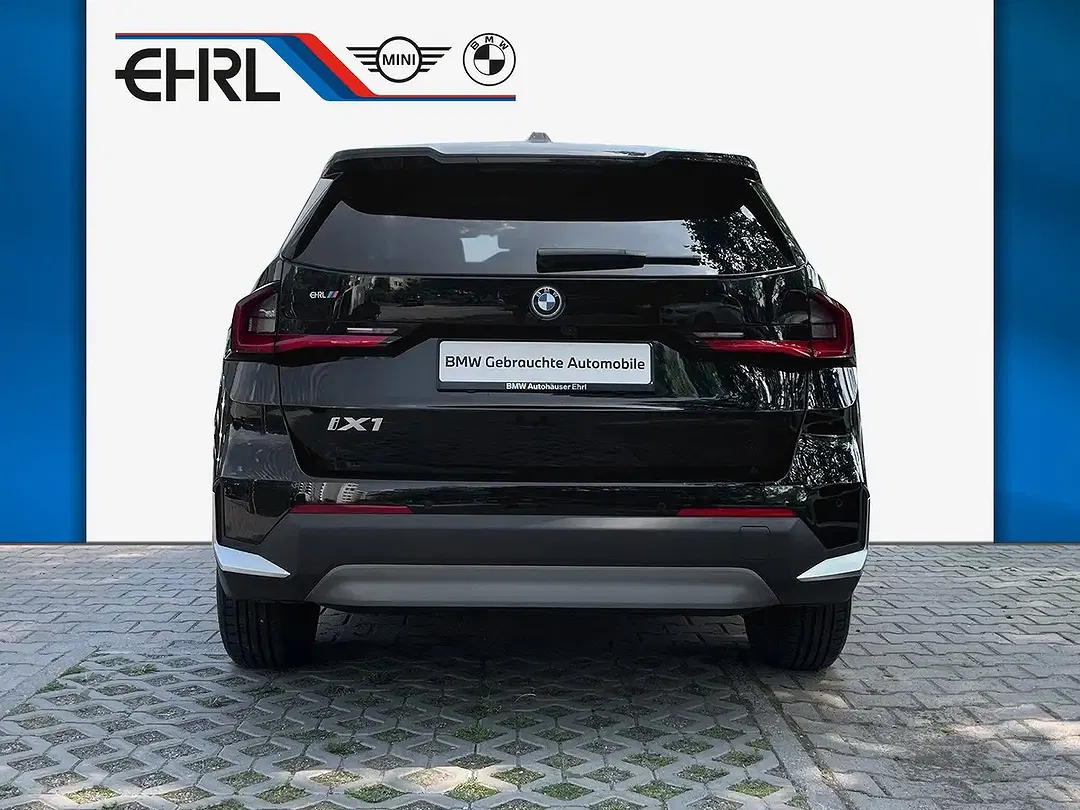 BMW iX1 xDrive - Thumbnail 6