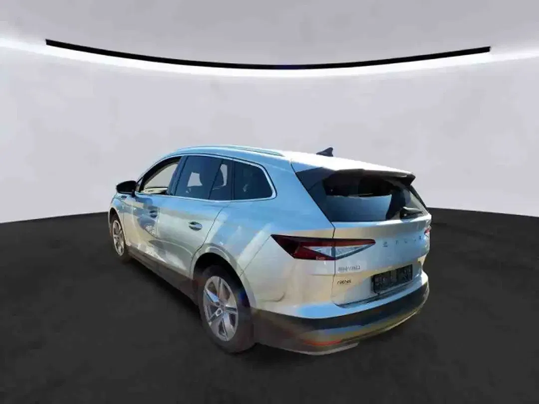 Skoda Enyaq 80x iV 4x4 Loft - Thumbnail 4