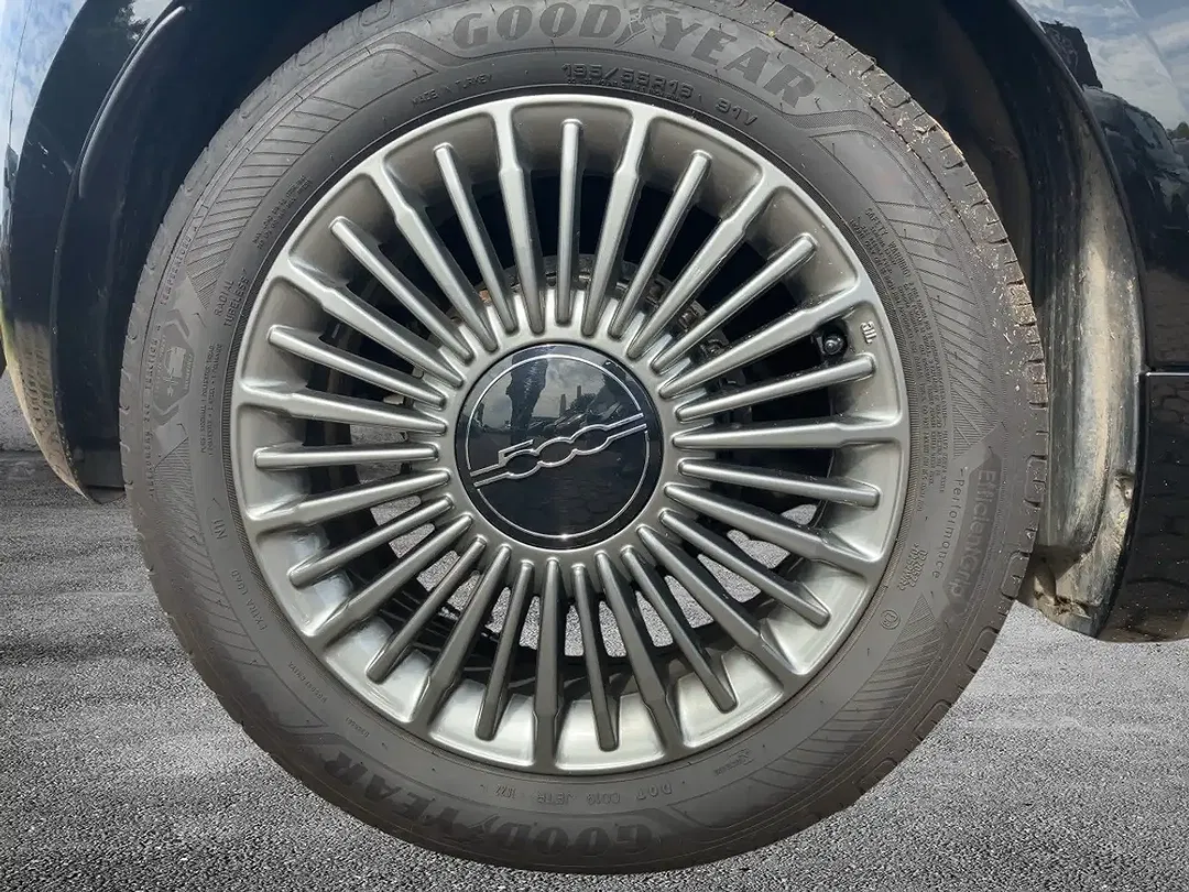Fiat 500e Icon - Thumbnail 6