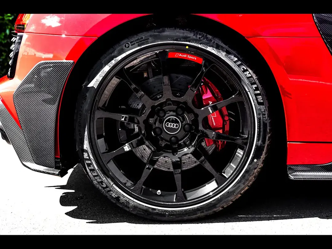 Audi R8 V10 S tronic - Thumbnail 10