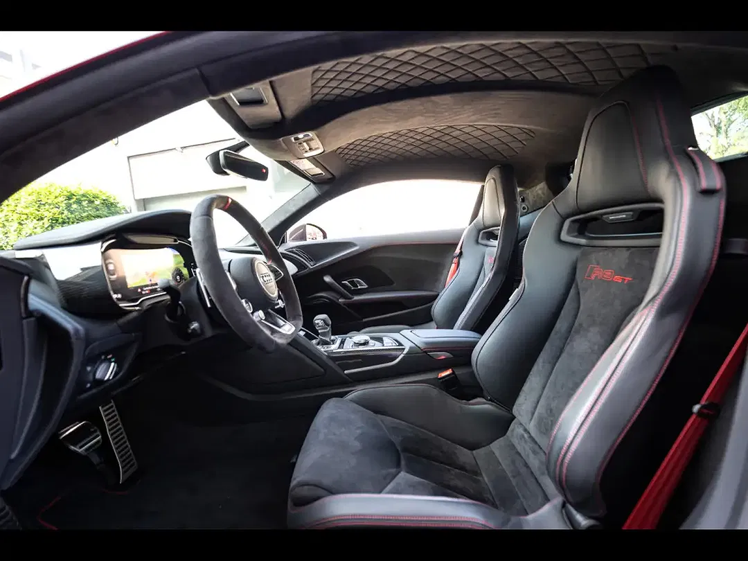 Audi R8 V10 S tronic - Thumbnail 13