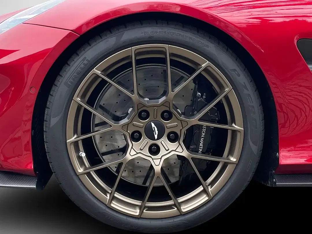 Aston Martin Vanquish - Thumbnail 13