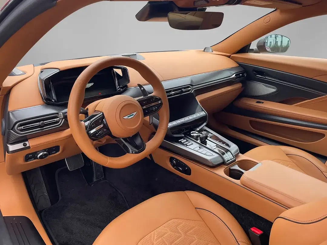 Aston Martin Vanquish - foto 15