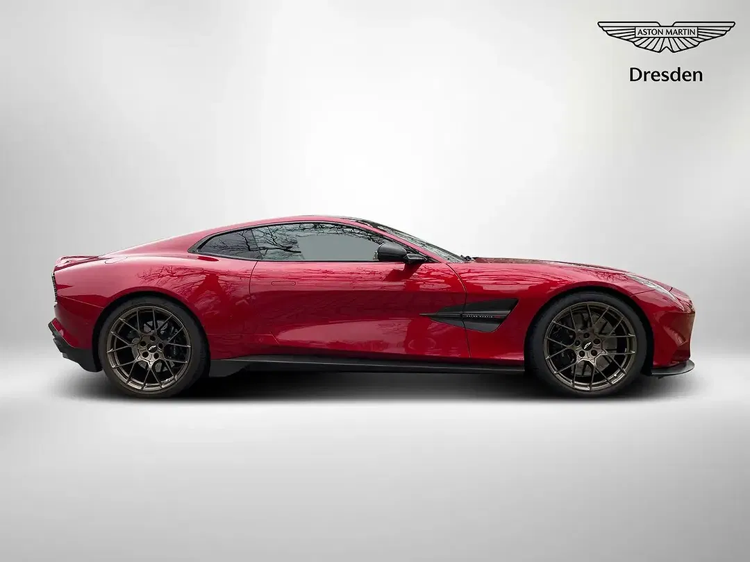 Aston Martin Vanquish - Thumbnail 4