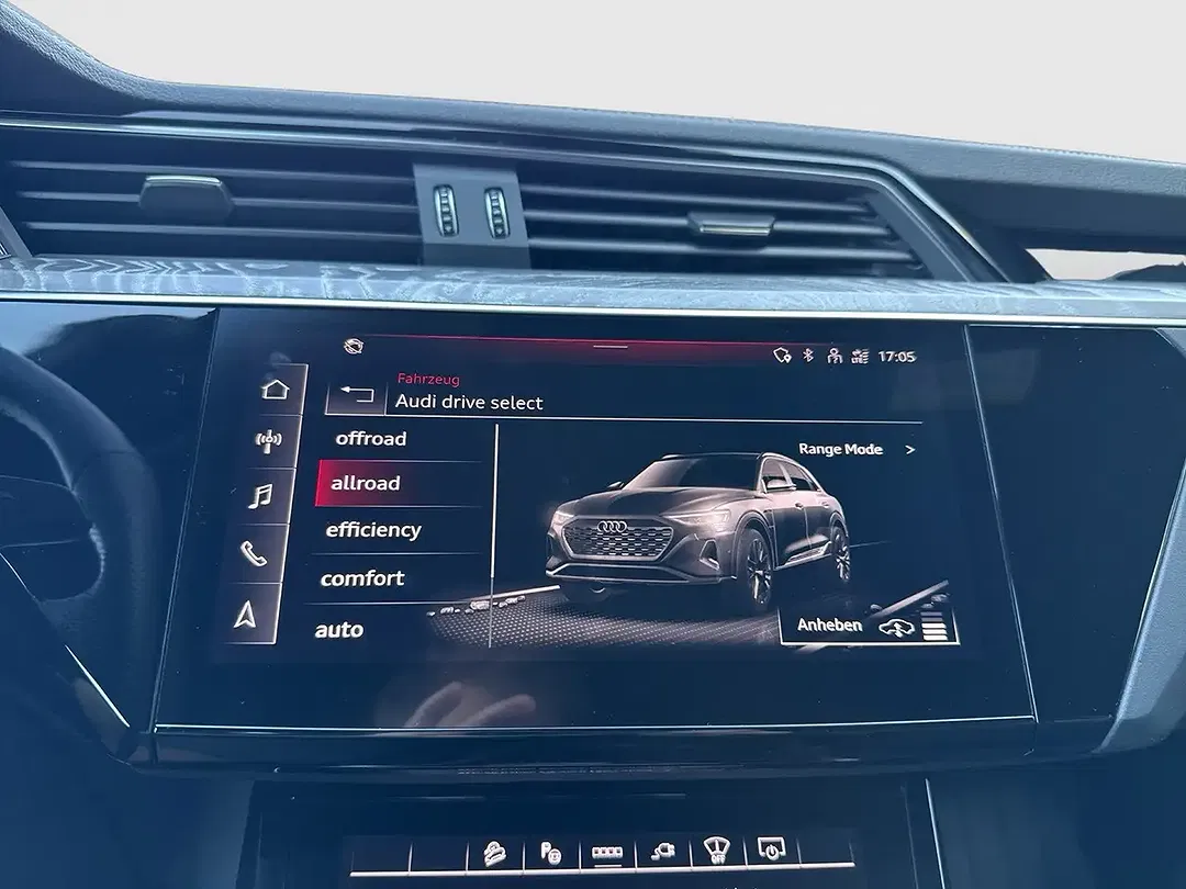 Audi Q8 e-tron 55 quattro - Thumbnail 13