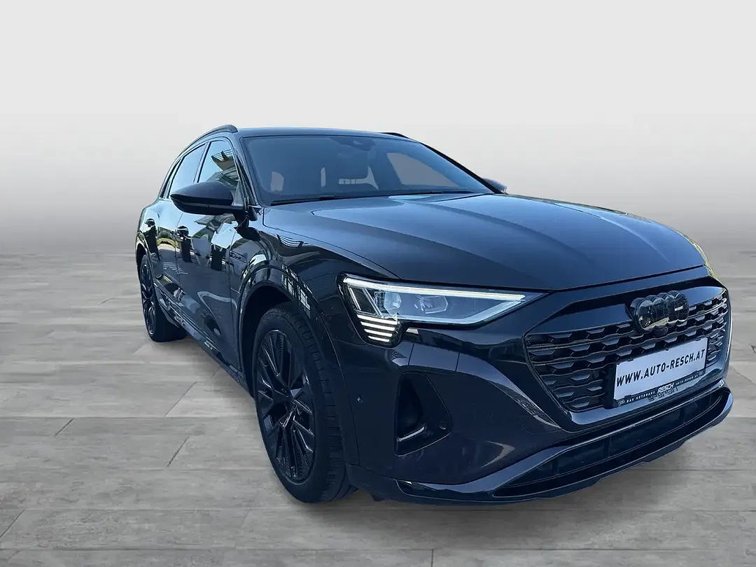 Audi Q8 e-tron 55 quattro - Thumbnail 3