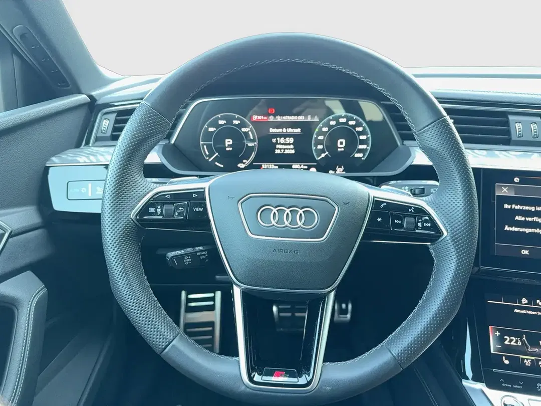 Audi Q8 e-tron 55 quattro - Thumbnail 7