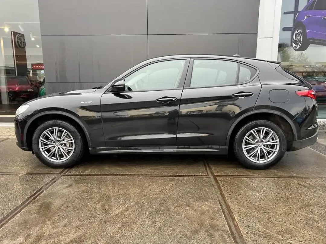 Alfa Romeo Stelvio Q4 Super - Thumbnail 8