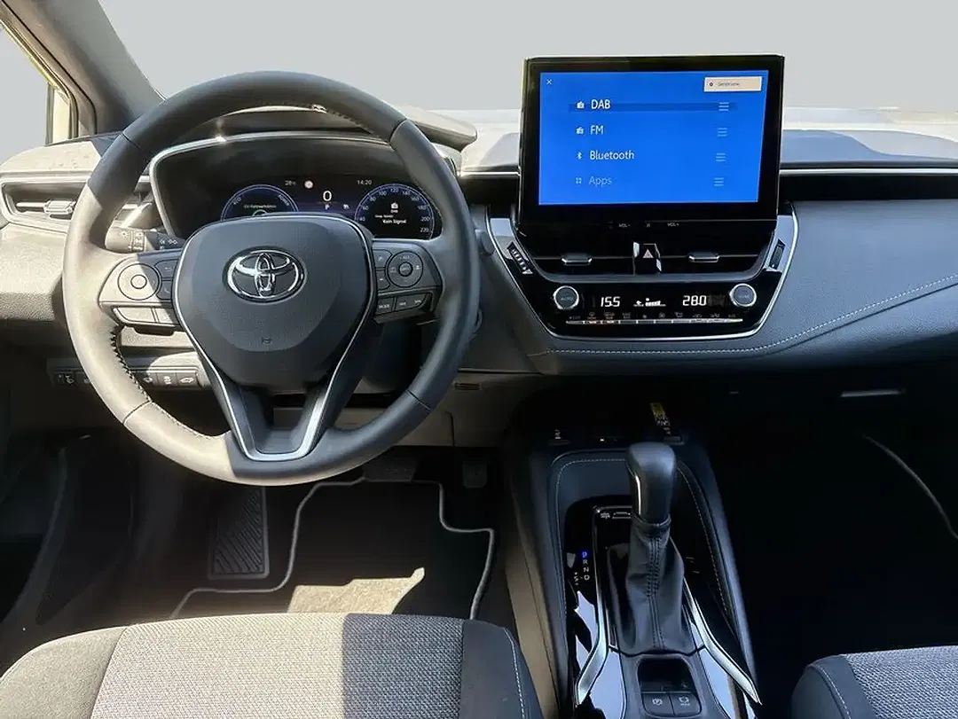 Toyota Corolla Hybrid - Thumbnail 13