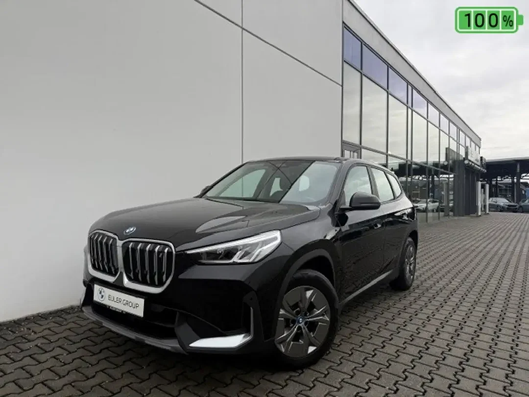 BMW iX1 xDrive M - Afbeelding 1