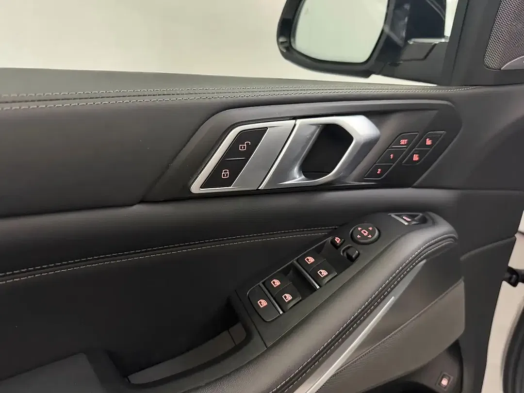 BMW X5 M Individual - Thumbnail 10