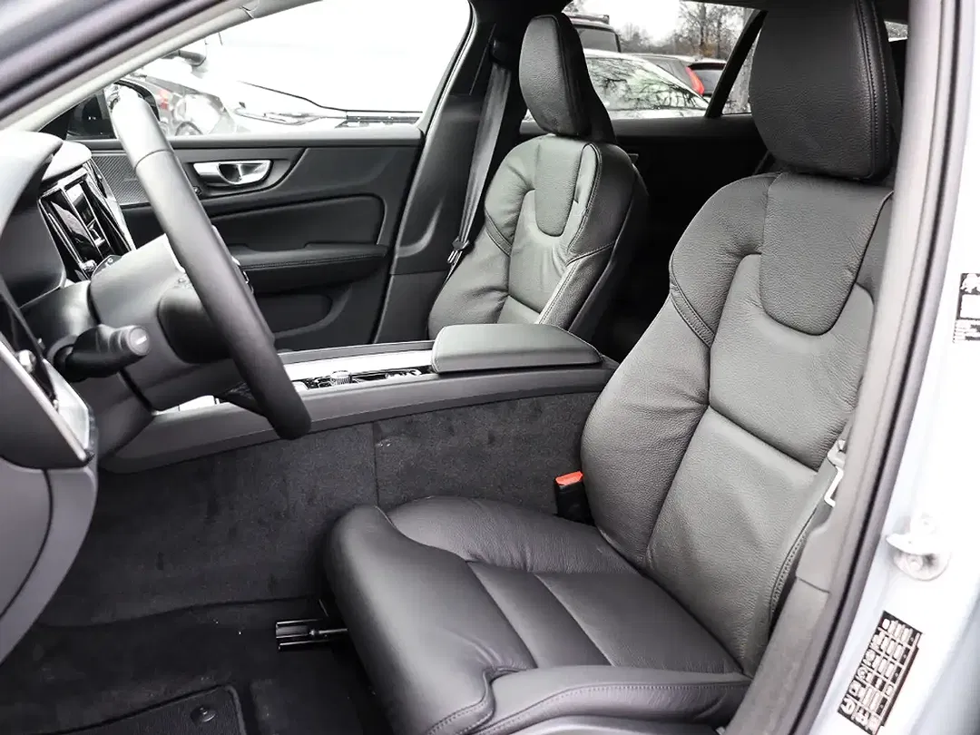 Volvo V60 B4 Plus Dark - Thumbnail 7