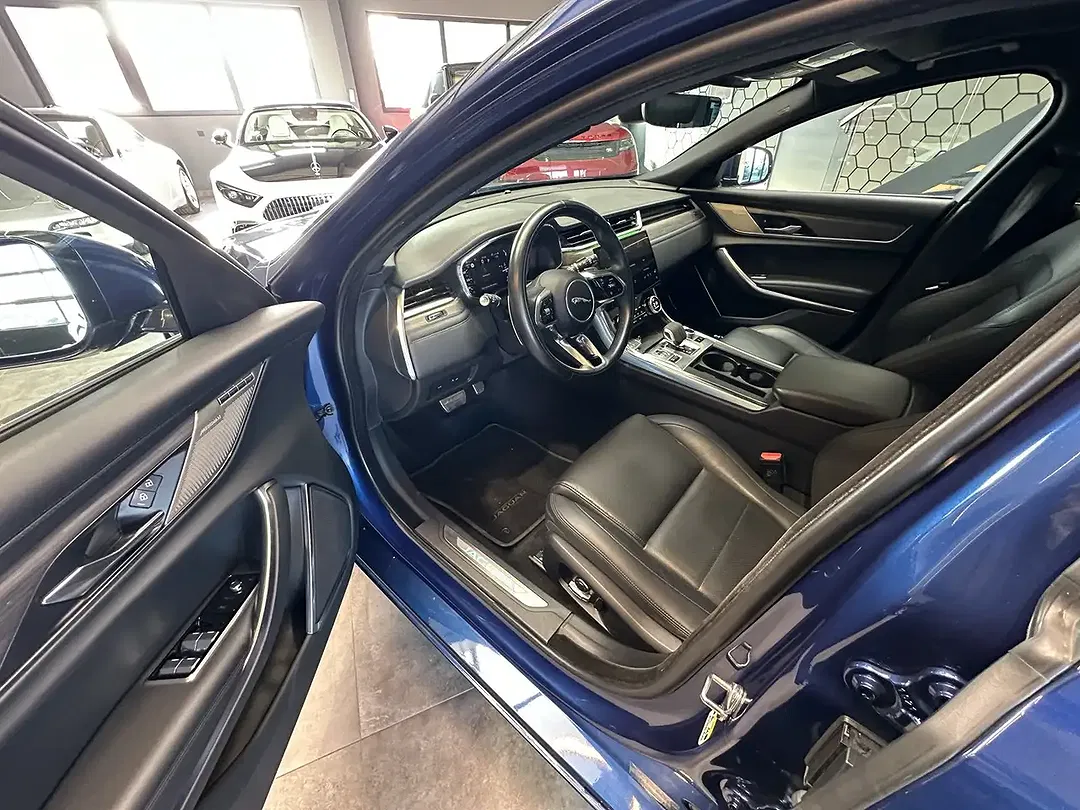 Jaguar XF D200 Sportbrake SE - Thumbnail 8