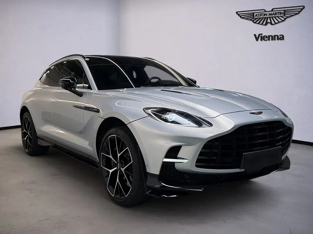 Aston Martin DBX 707 - foto 2