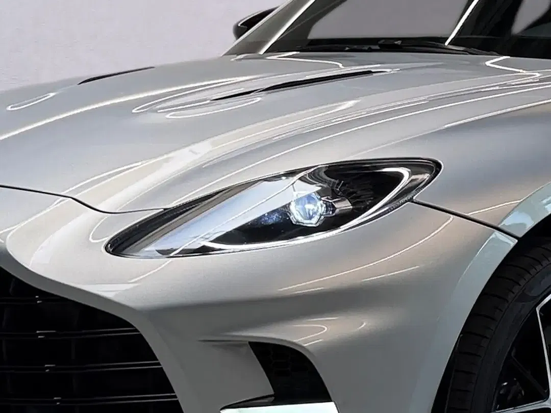 Aston Martin DBX 707 - Thumbnail 5