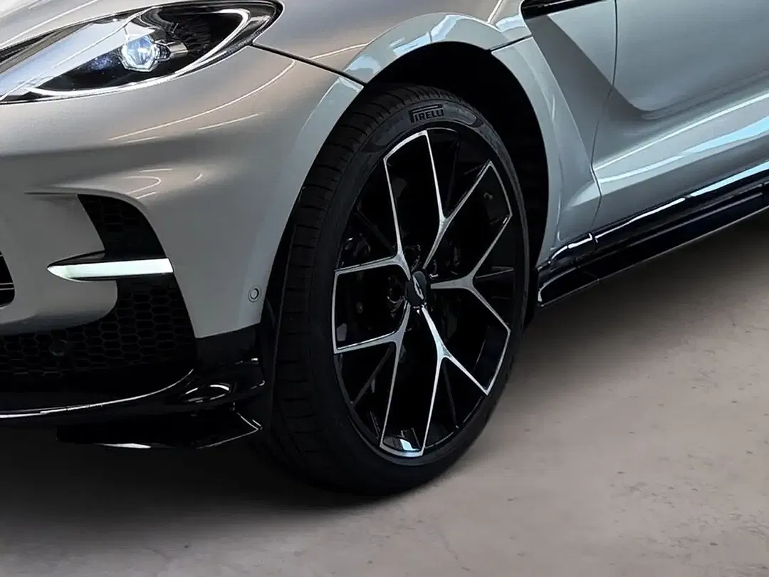 Aston Martin DBX 707 - Thumbnail 6