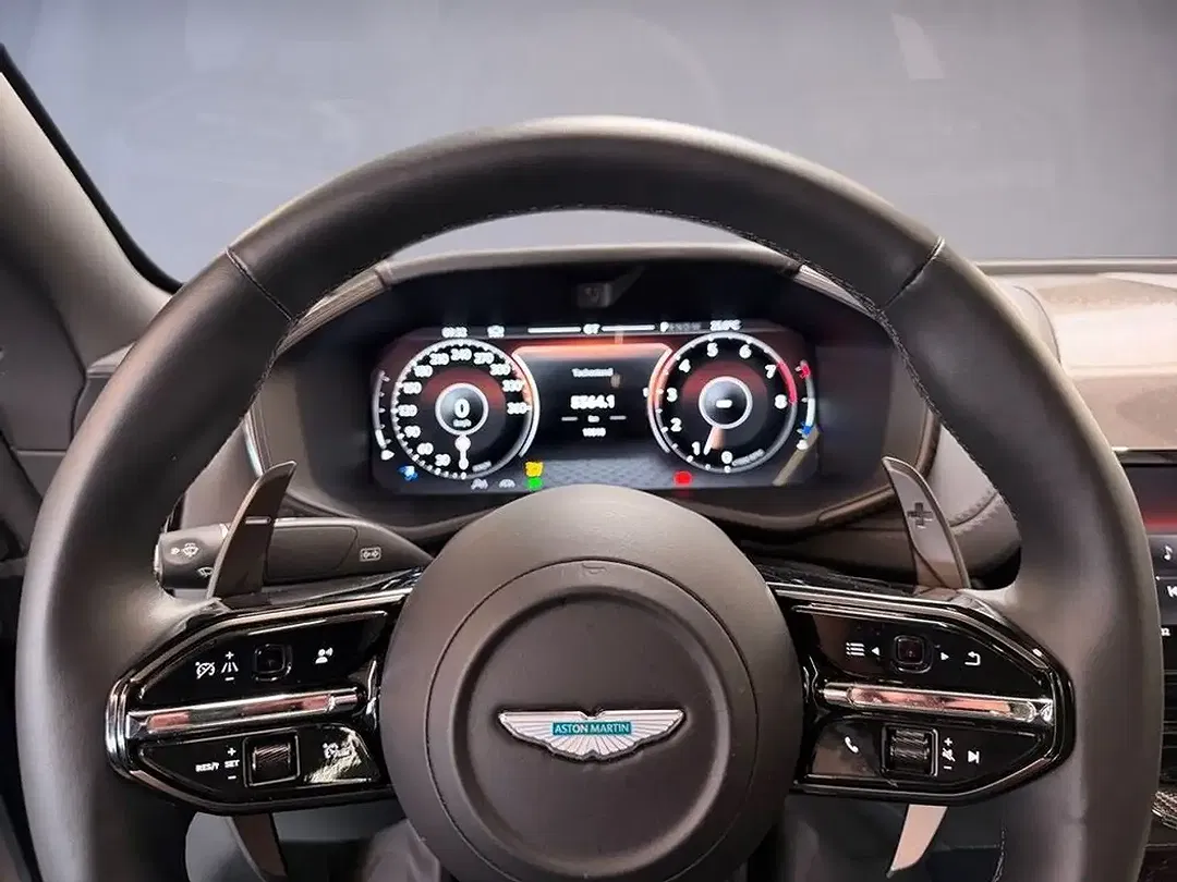 Aston Martin DBX 707 - Thumbnail 8