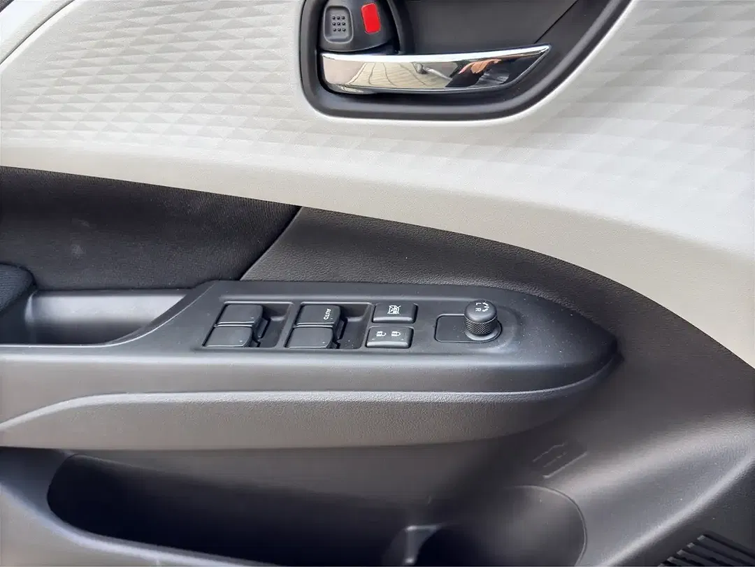 Suzuki Swift Hybrid 1.2 Dualjet AllGrip Club - Thumbnail 15