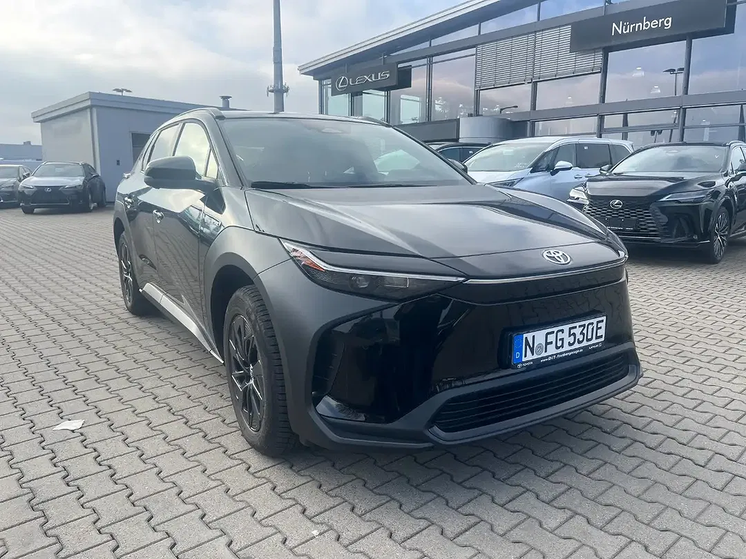Toyota bZ4X - foto 2