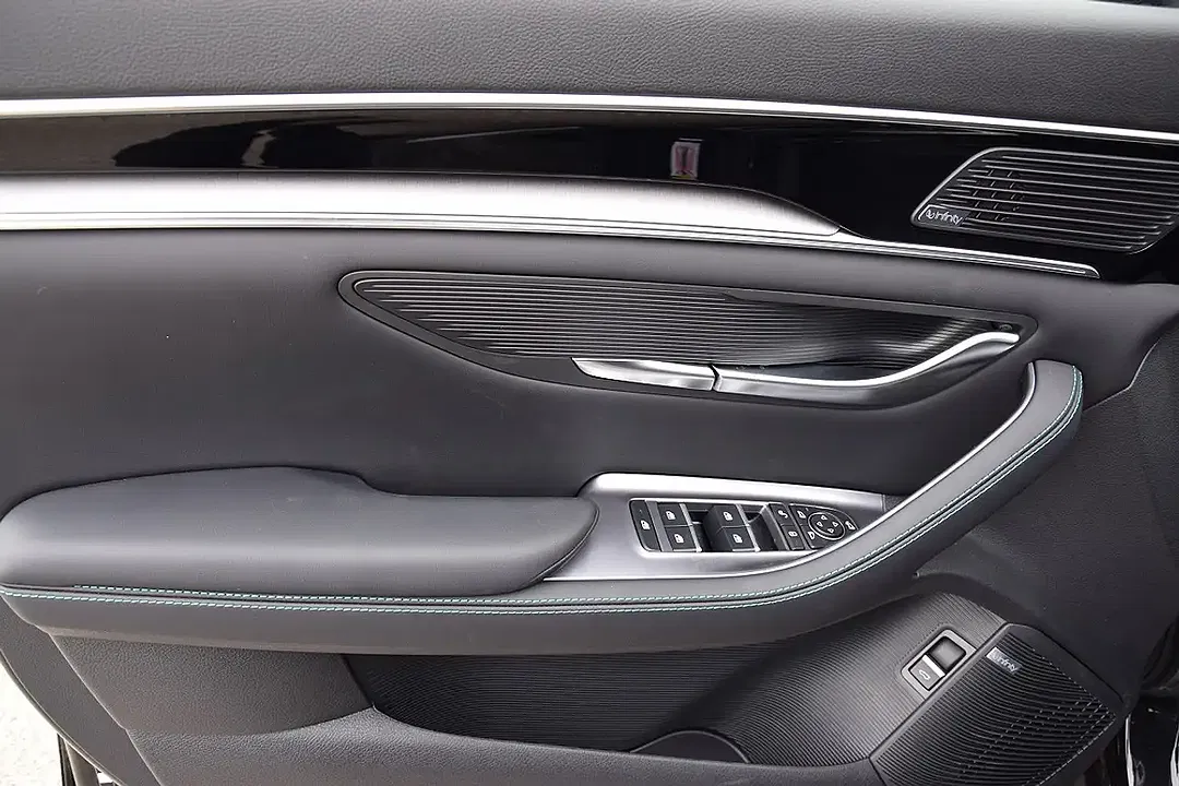 BYD Seal U 87 kWh Design - Thumbnail 8