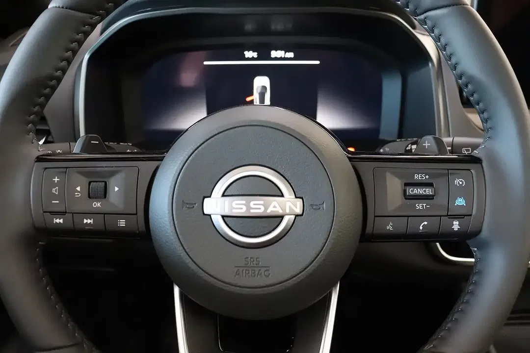 Nissan Qashqai 1.3 4x4 Tekna - Thumbnail 9
