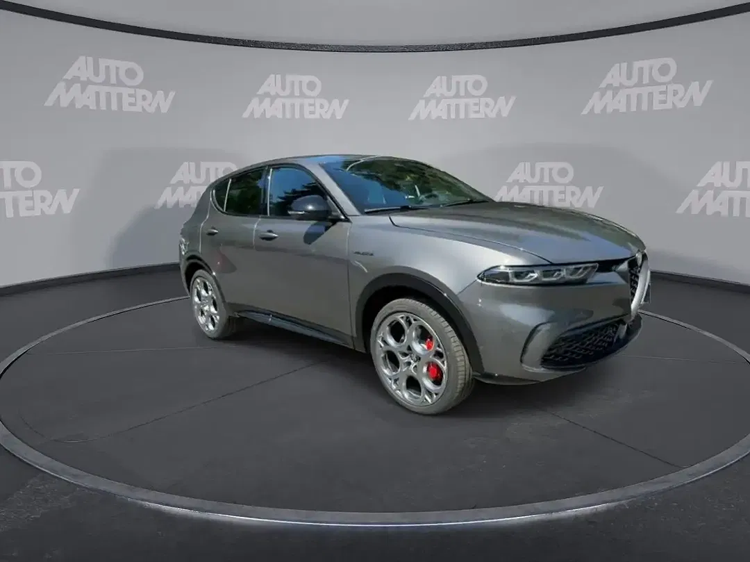 Alfa Romeo Tonale 1.3 MultiAir PHEV Q4 Veloce - Thumbnail 2