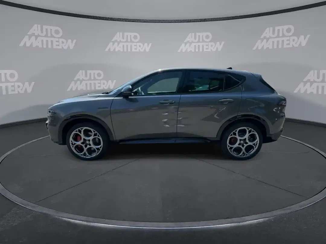 Alfa Romeo Tonale 1.3 MultiAir PHEV Q4 Veloce - Thumbnail 3