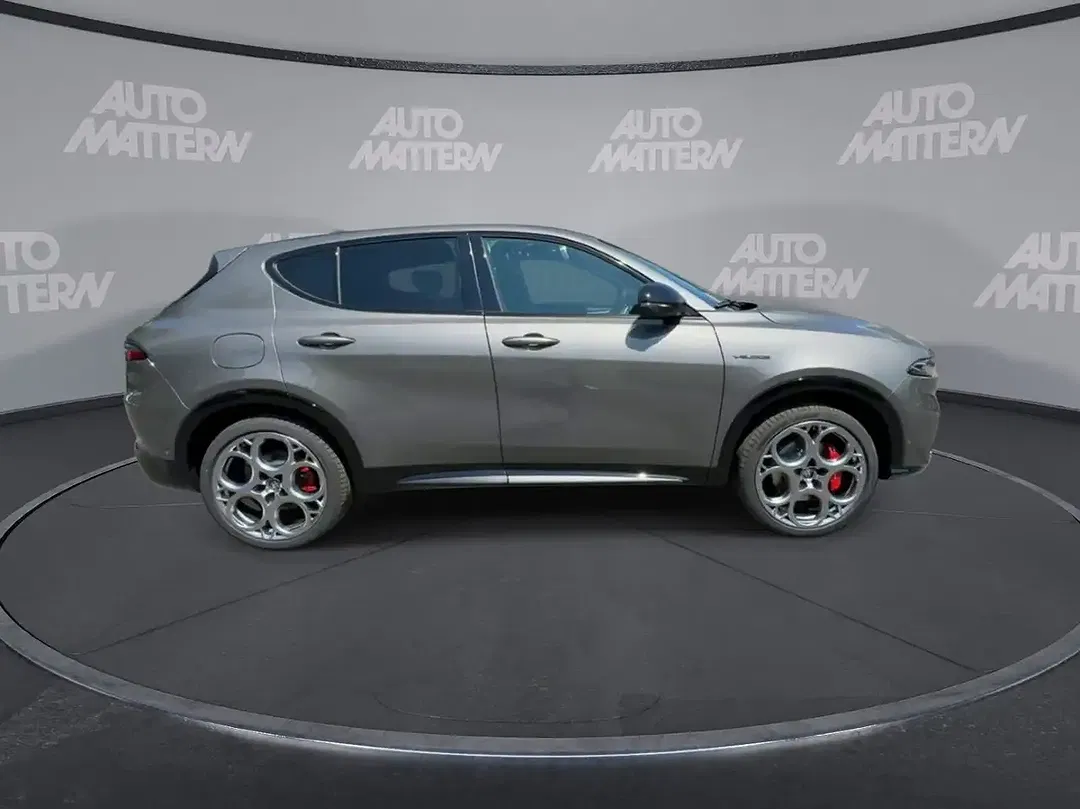 Alfa Romeo Tonale 1.3 MultiAir PHEV Q4 Veloce - Thumbnail 6
