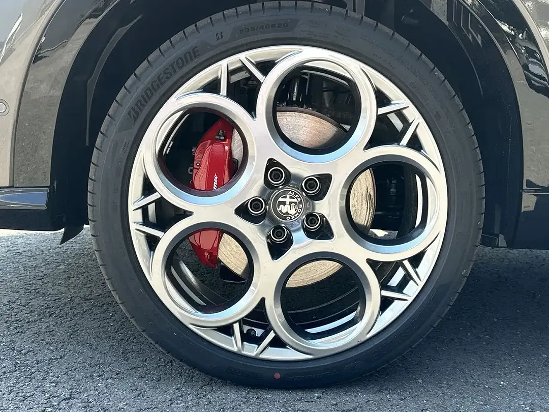 Alfa Romeo Tonale 1.3 MultiAir PHEV Q4 Veloce - Thumbnail 9