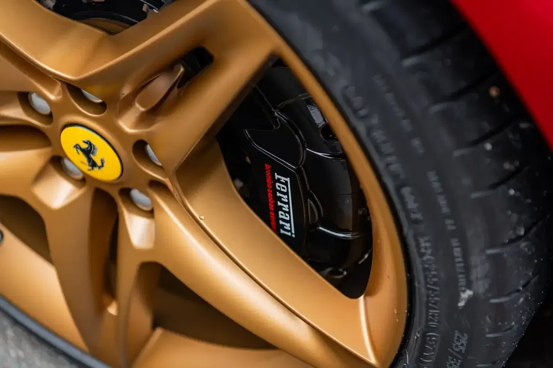 Ferrari SF90 Spider - foto 15