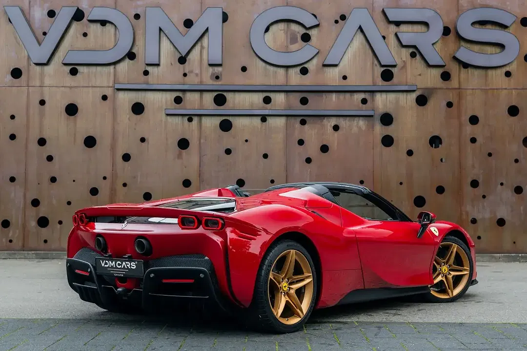 Ferrari SF90 Spider - Thumbnail 4
