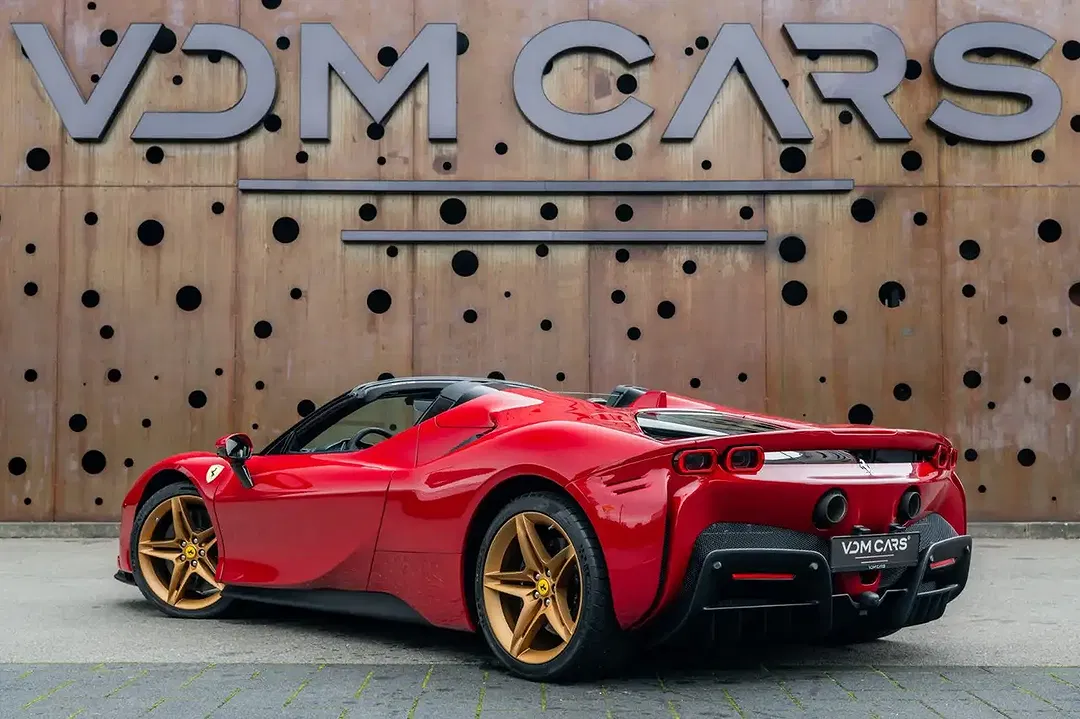 Ferrari SF90 Spider - Thumbnail 6