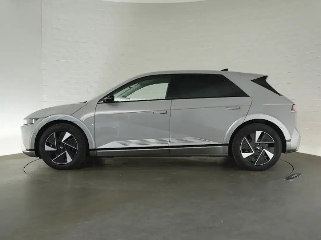 Hyundai IONIQ 5 UNIQ - Thumbnail 5