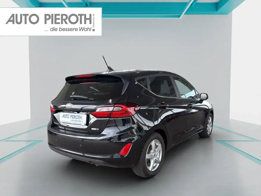 Ford Fiesta 1.0 EcoBoost Hybrid Titanium X - Thumbnail 3