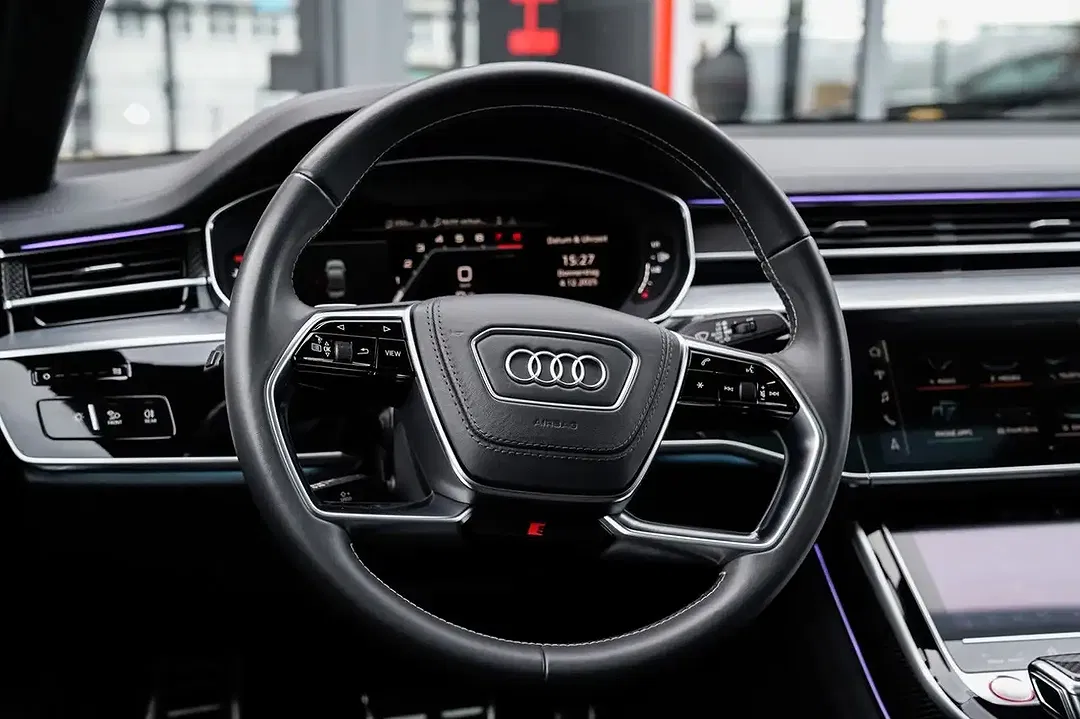 Audi S8 TFSI quattro - foto 15