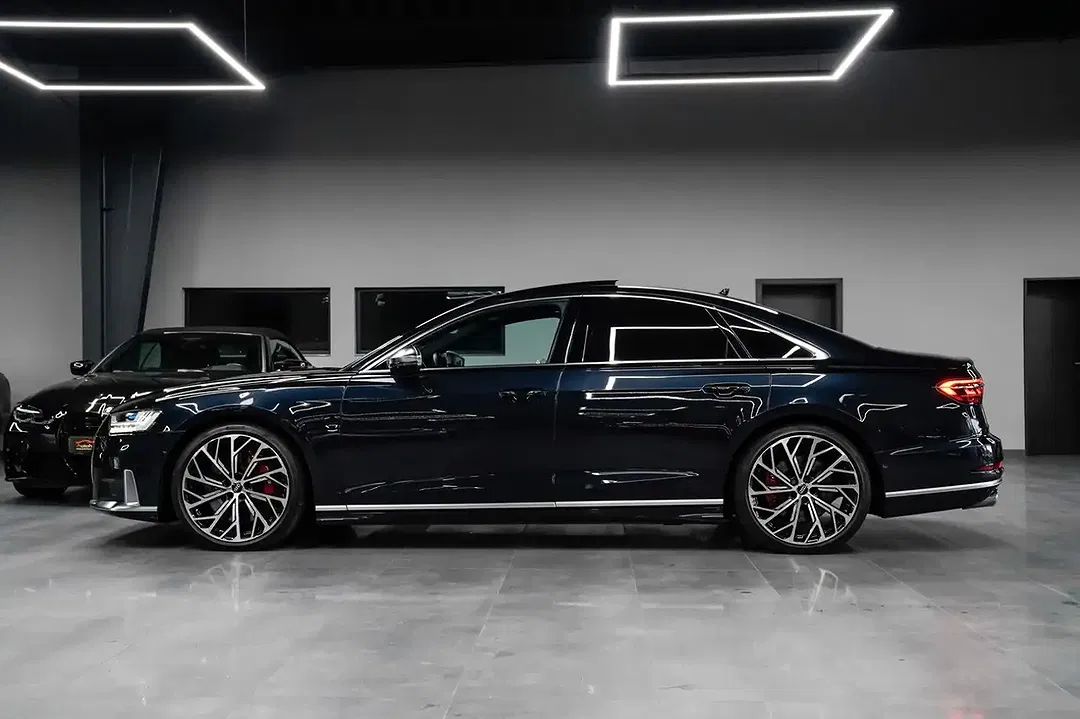 Audi S8 TFSI quattro - Thumbnail 9