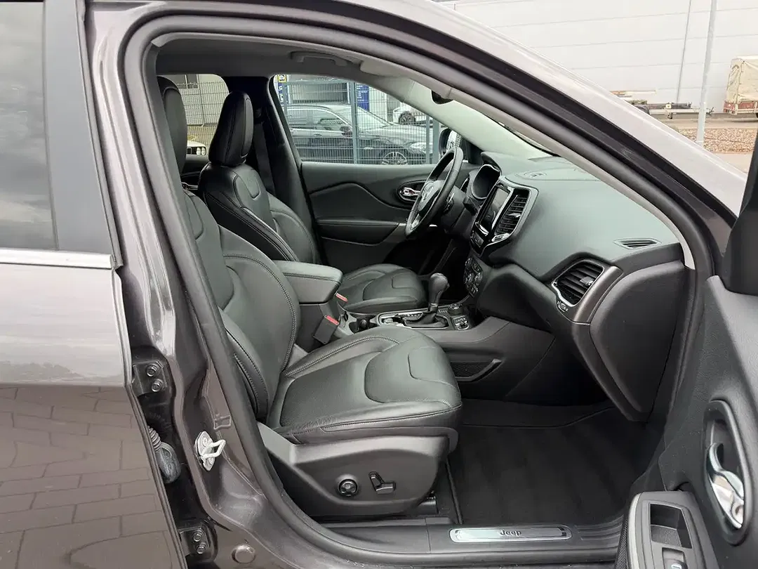 Jeep Cherokee 4x4 Limited - Thumbnail 13
