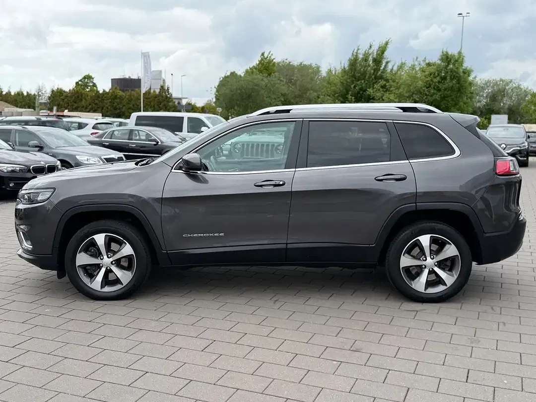 Jeep Cherokee 4x4 Limited - Thumbnail 5