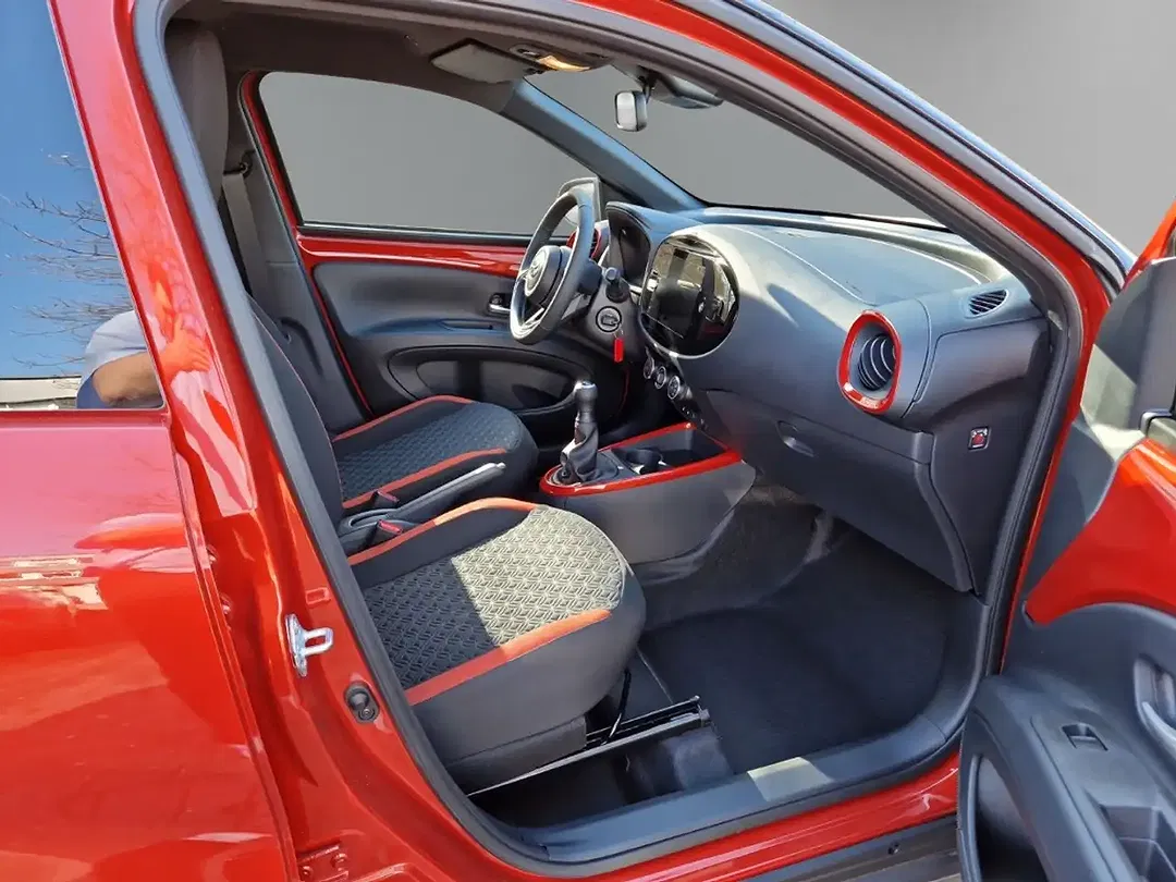 Toyota Aygo X Teamplayer - Thumbnail 12