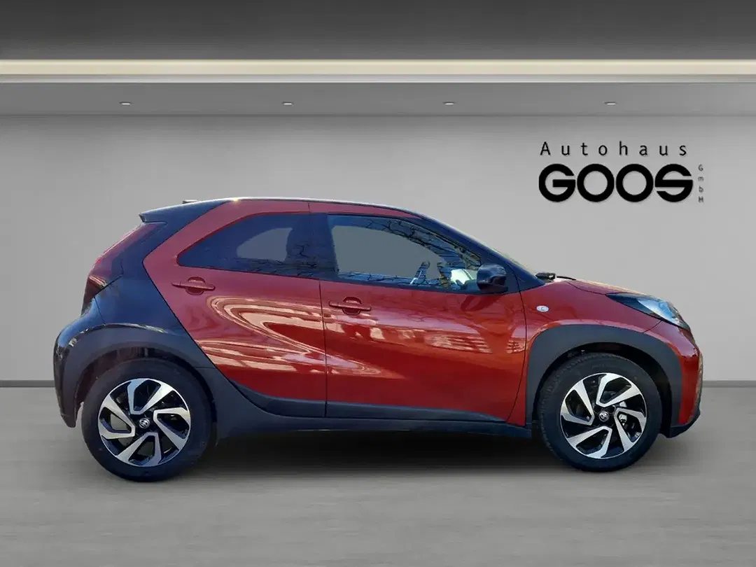 Toyota Aygo X Teamplayer - Thumbnail 6