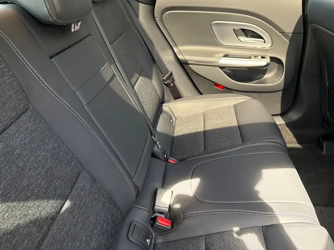 Mercedes-Benz CLA 200 Progressive - Thumbnail 8
