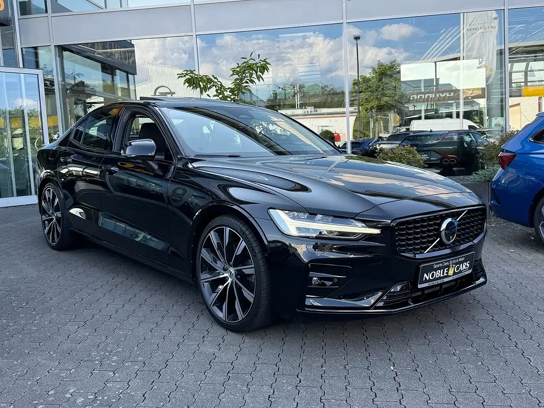 Volvo S60 Plus Dark - foto 2