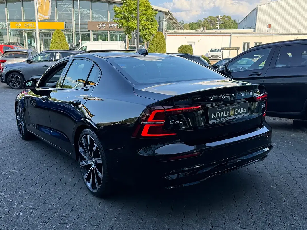 Volvo S60 Plus Dark - Thumbnail 6