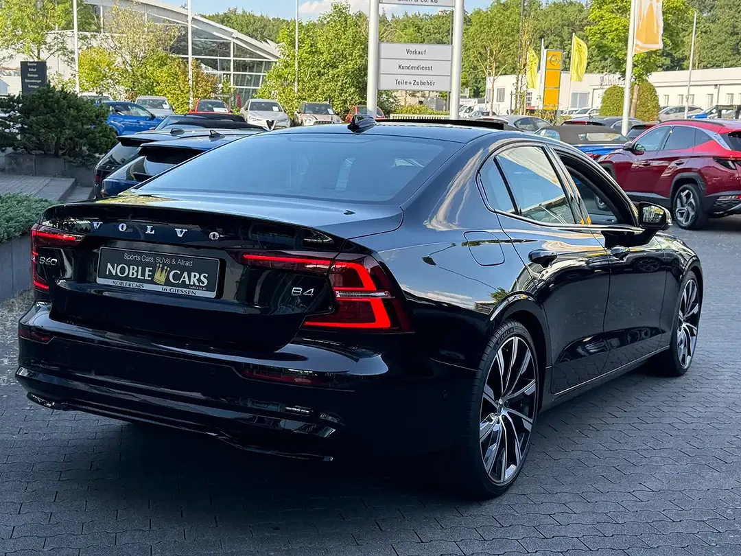 Volvo S60 Plus Dark - Thumbnail 8