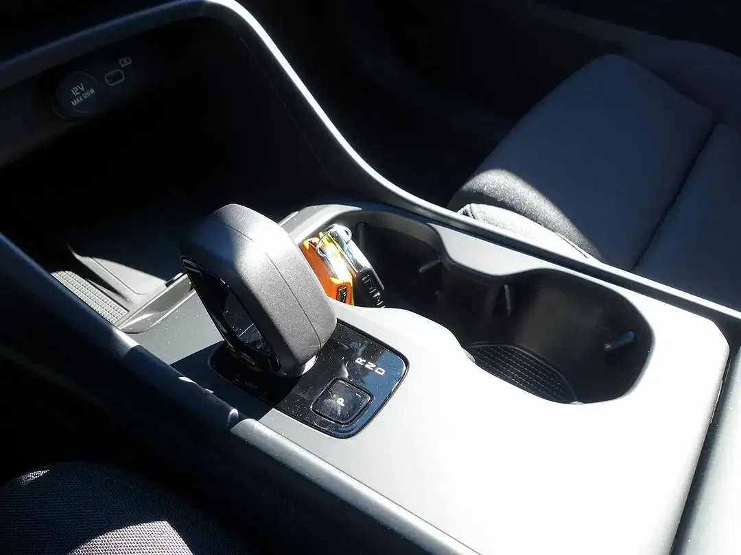 Volvo EX40 Extended Range Edition - Thumbnail 15