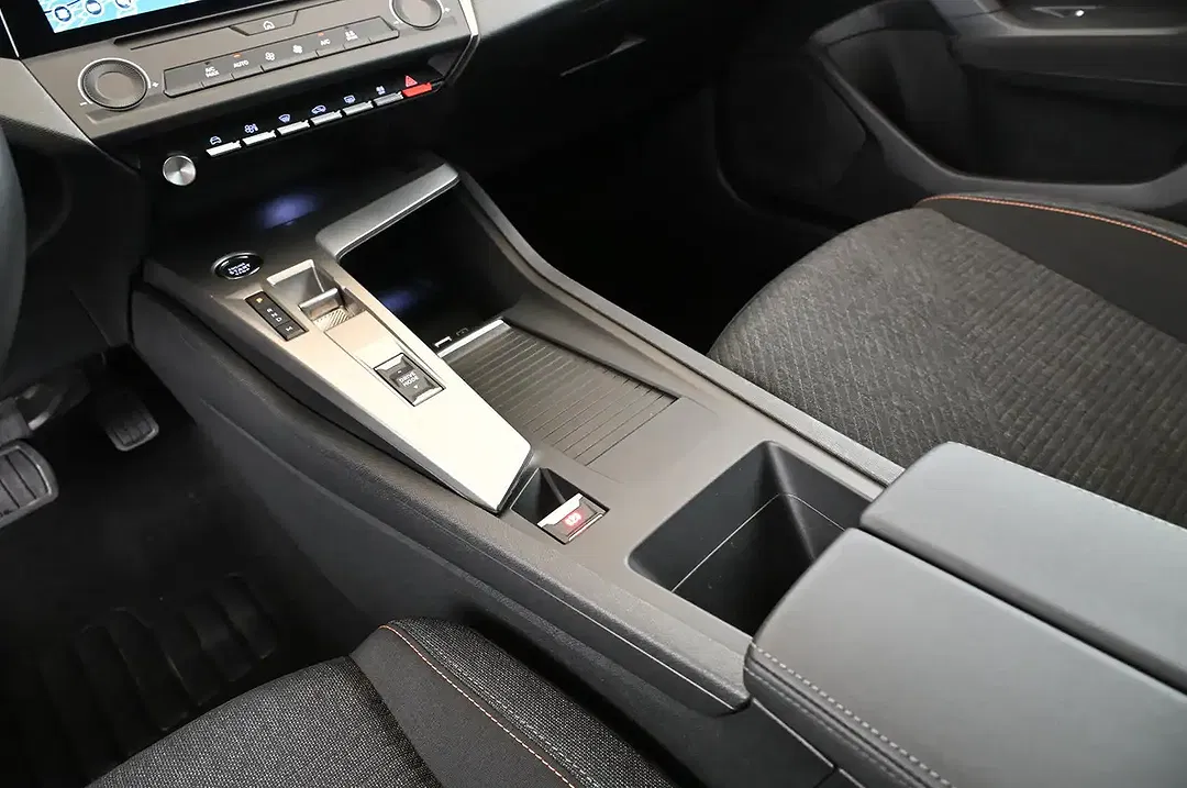 Peugeot 308 145 e-DSC6 Style SW - Thumbnail 13