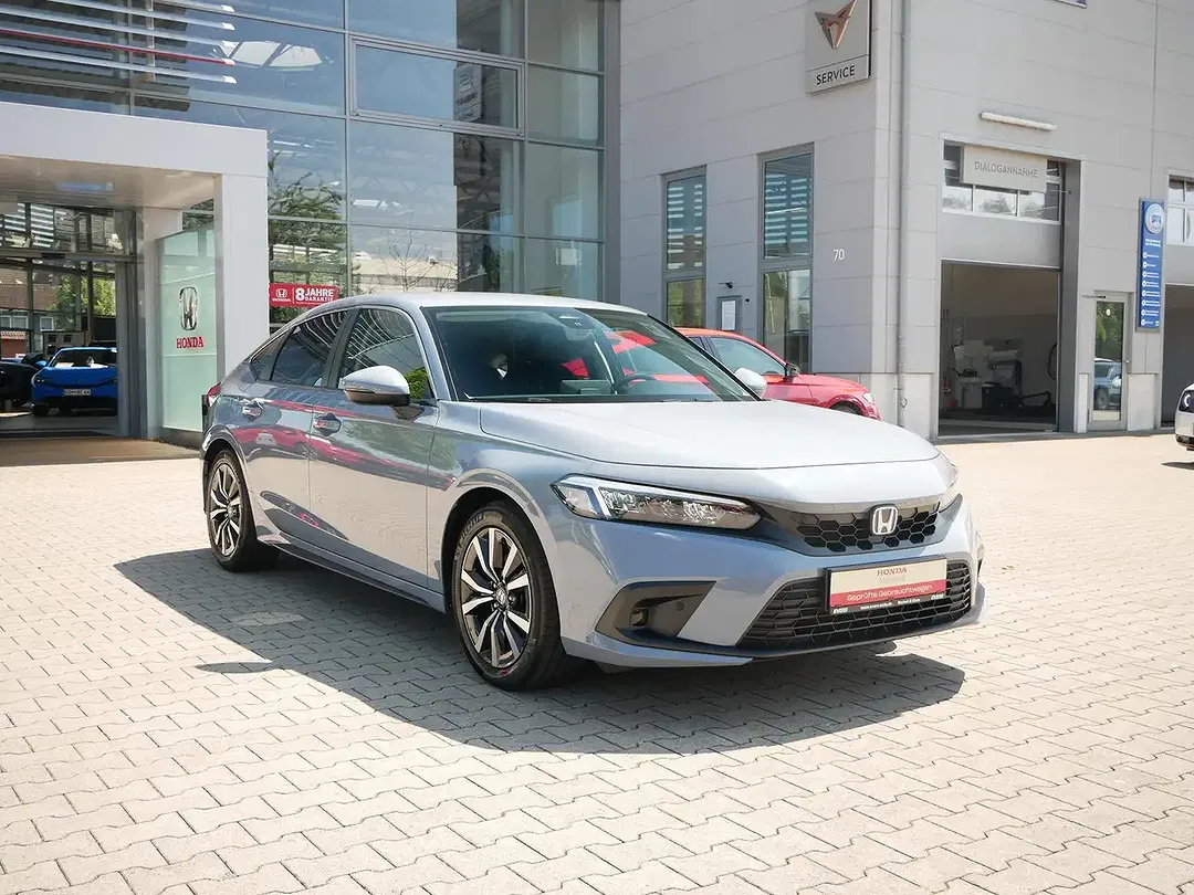 Honda Civic e:HEV Elegance - Thumbnail 3